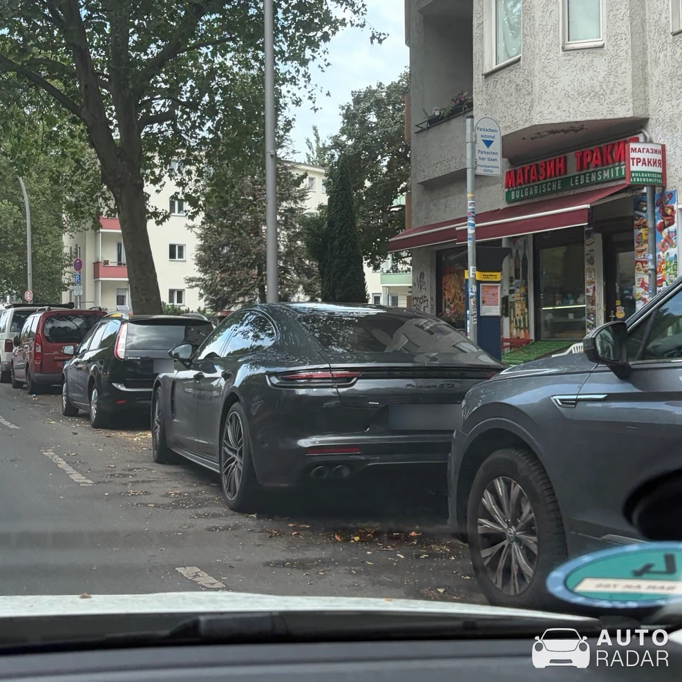 Porsche 971 Panamera GTS spotted in Berlin