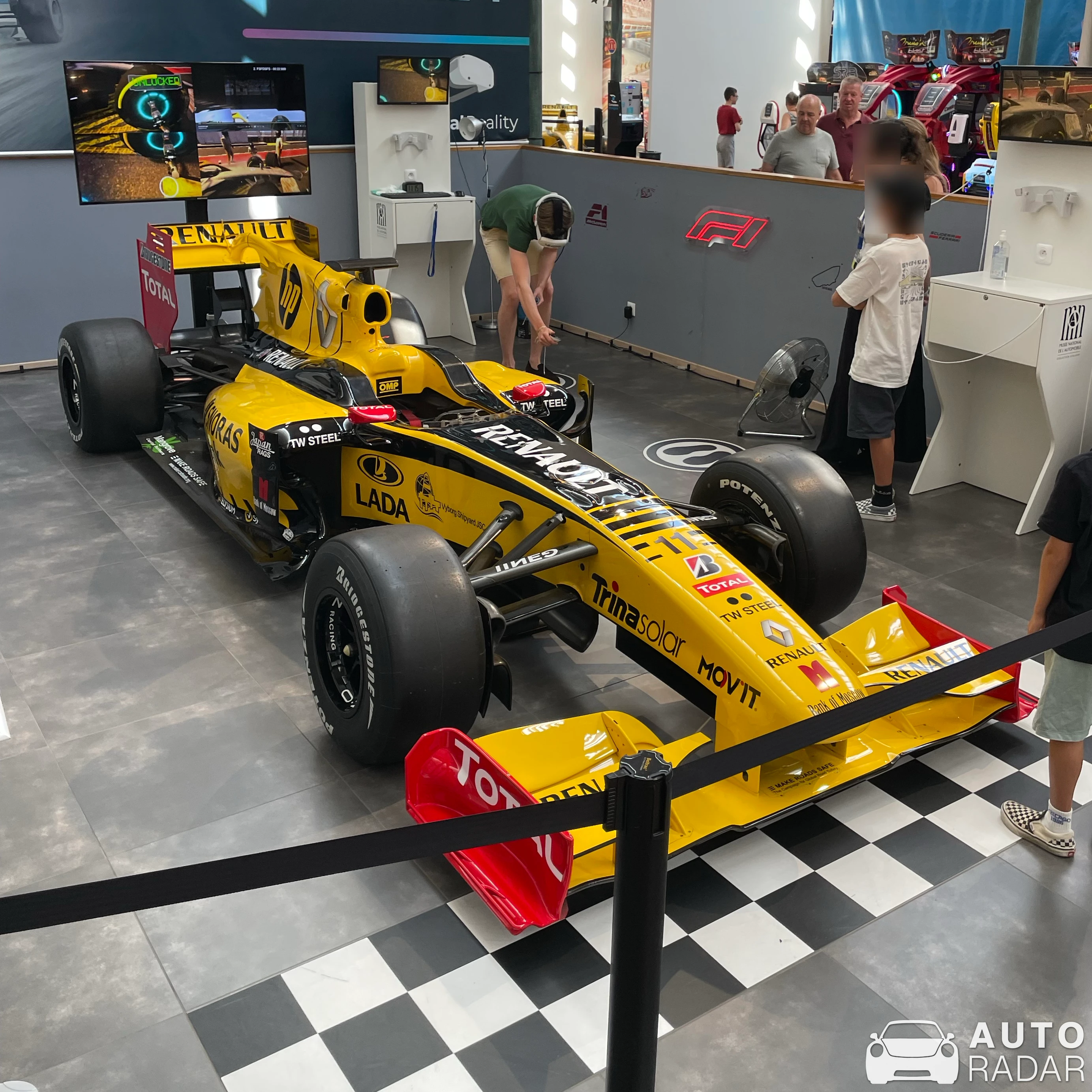 Renault F1 R30 spotted in Mulhouse