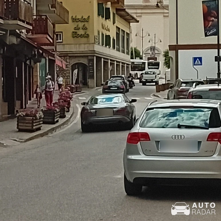 Jaguar XK spotted in Cortina d'Ampezzo