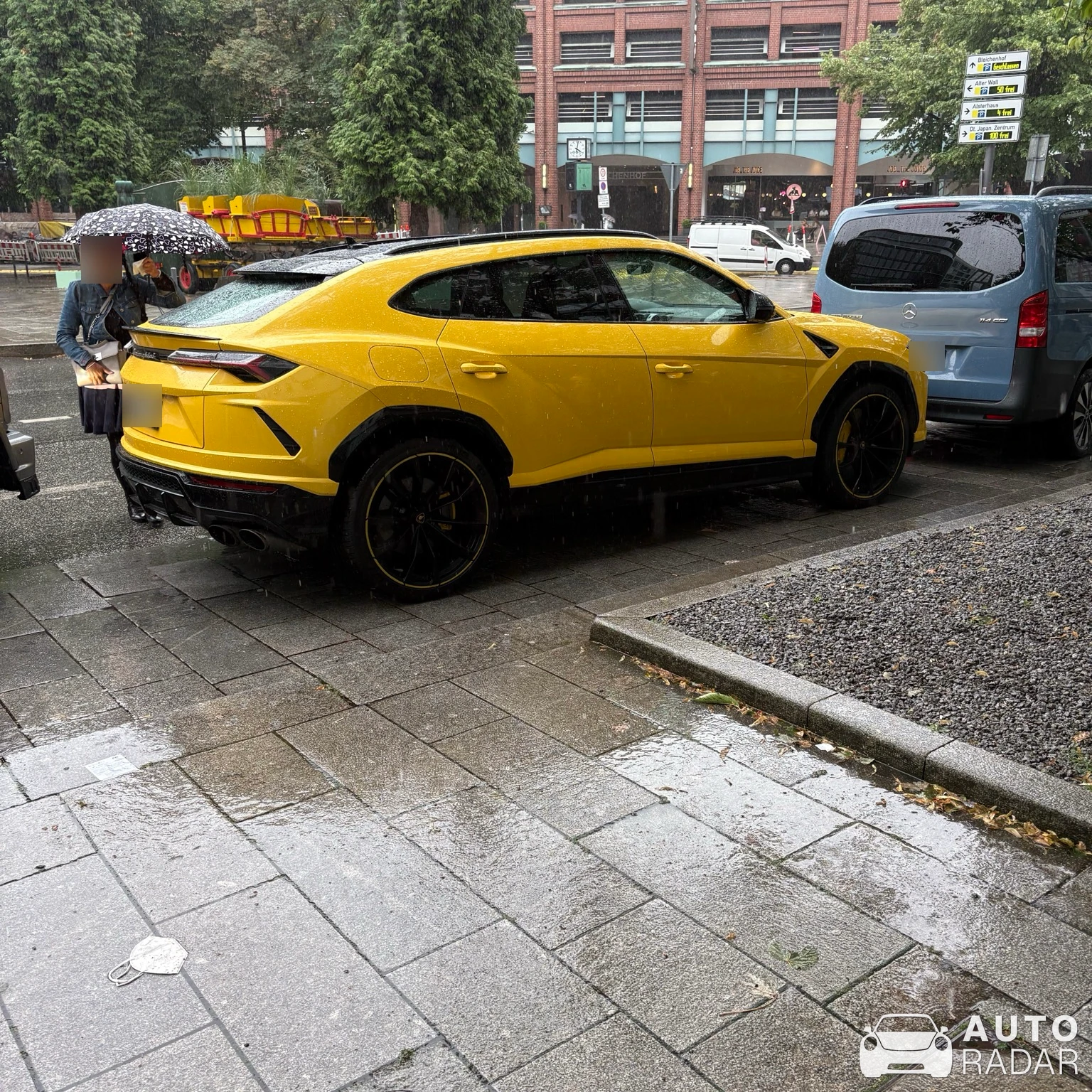 Lamborghini Urus spotted in Hamburg