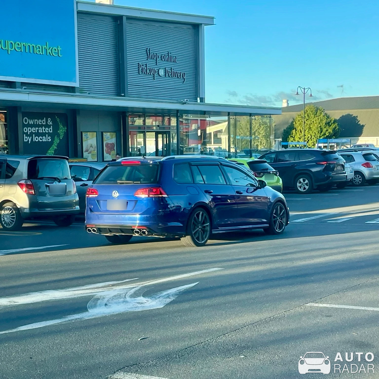 Volkswagen Golf R MkVII spotted in Cambridge