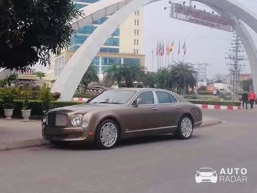 Bentley Mulsanne spotted in Bình Nguyên