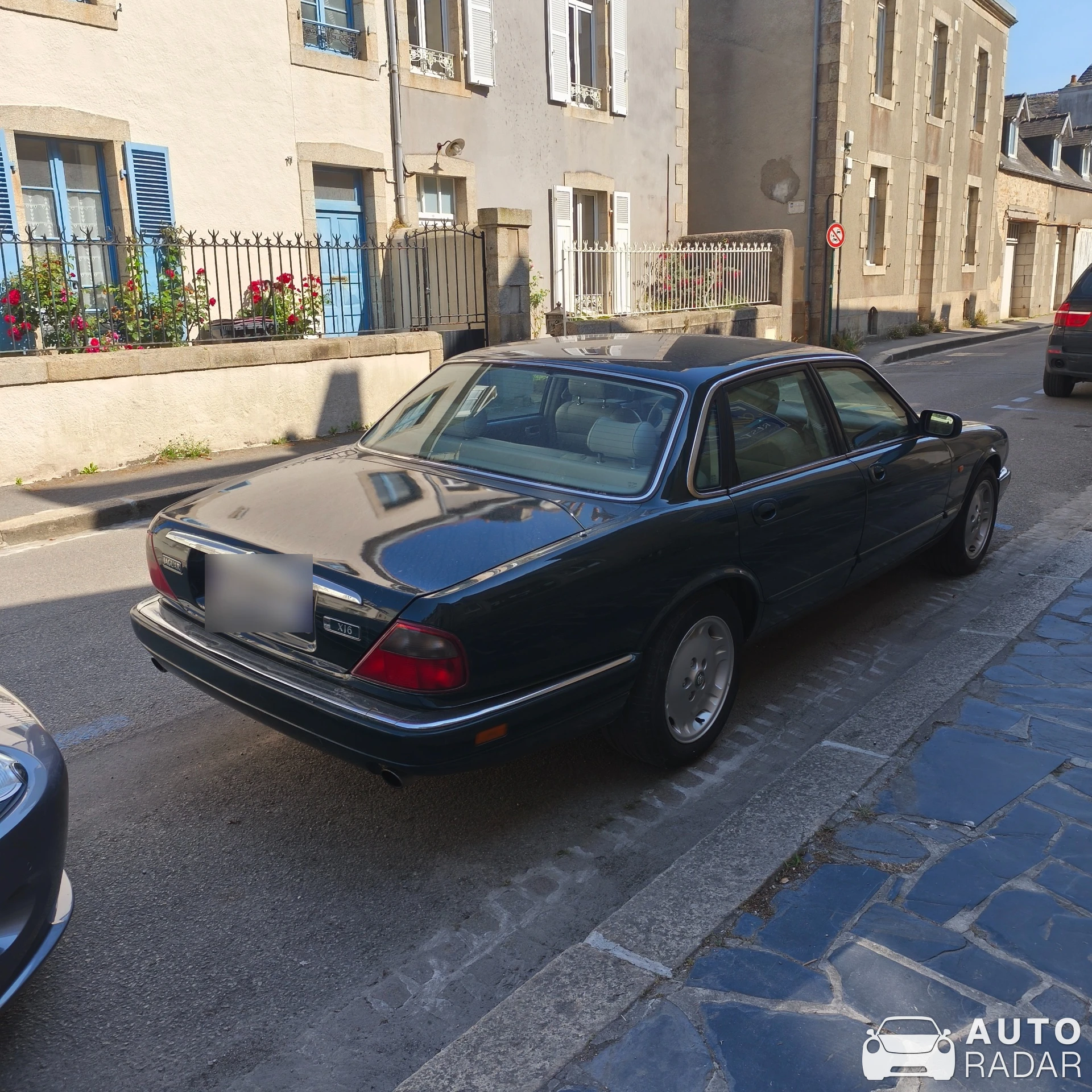 Jaguar XJ spotted in Roscoff