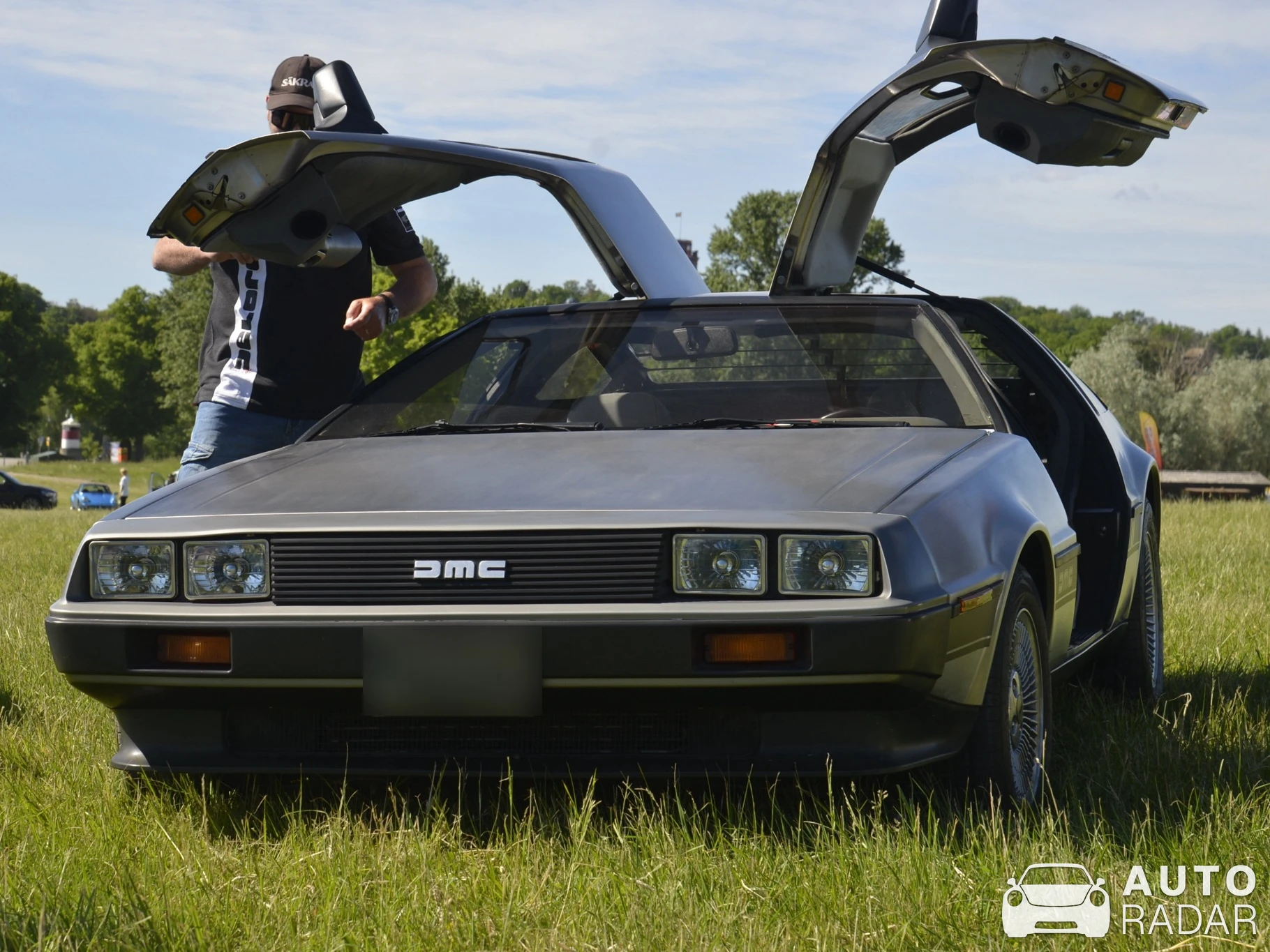 DeLorean DMC-12 spotted in Stockholm