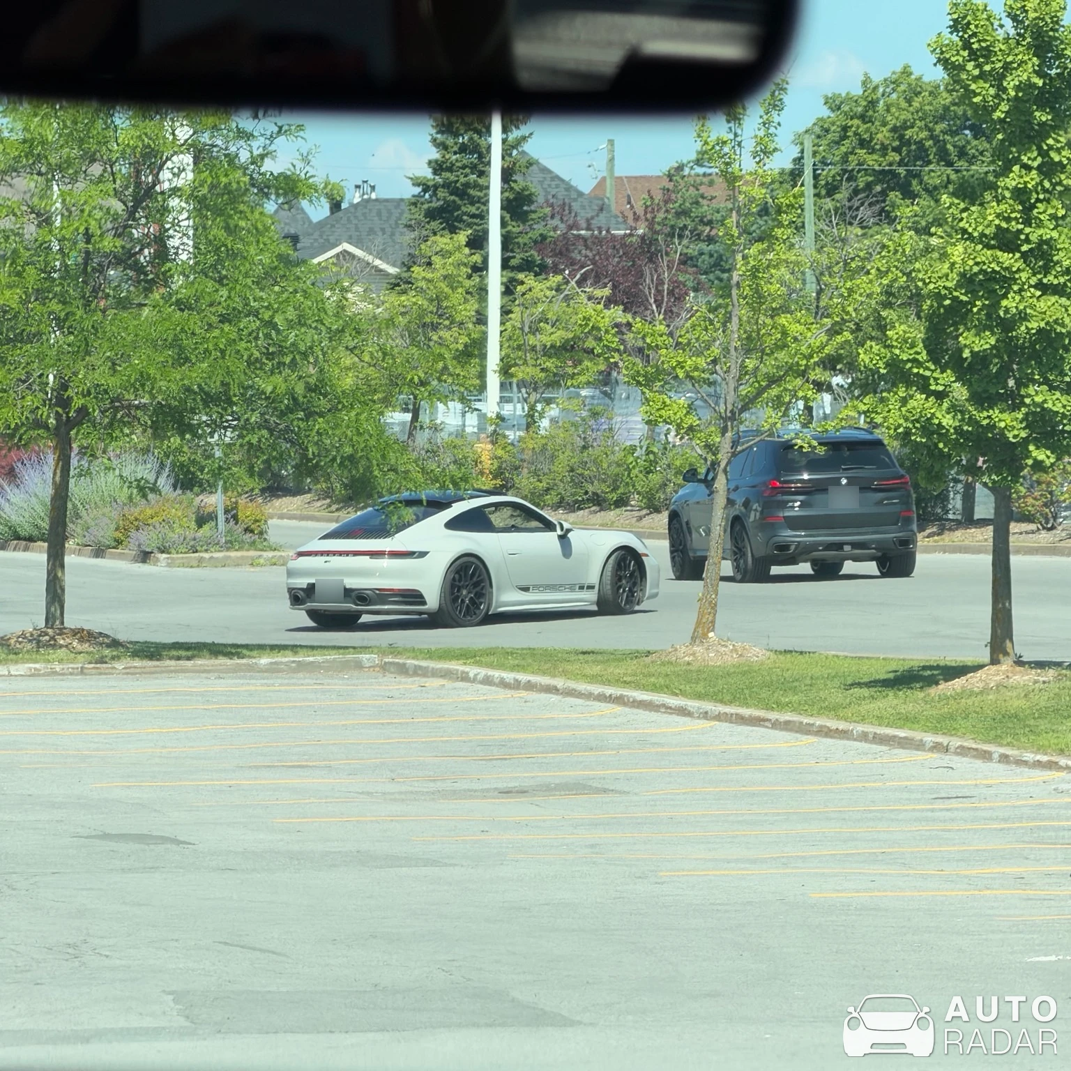 Porsche 992 Carrera MkI spotted in Repentigny