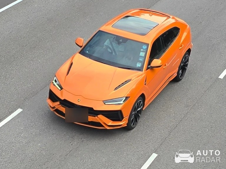 Lamborghini Urus S spotted in Singapore