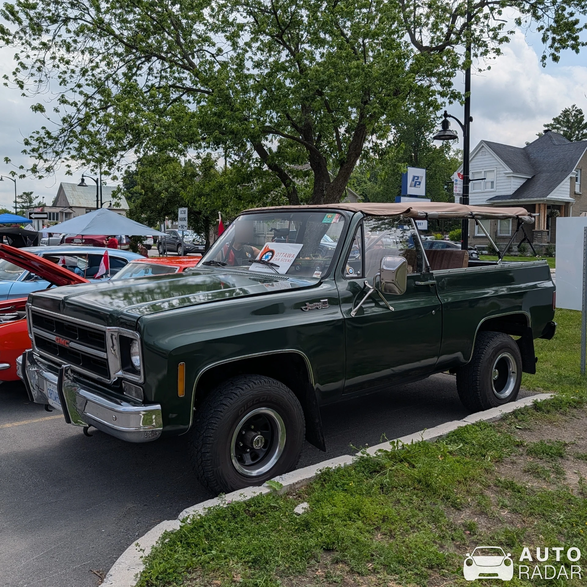 GMC Jimmy spotted in Stittsville