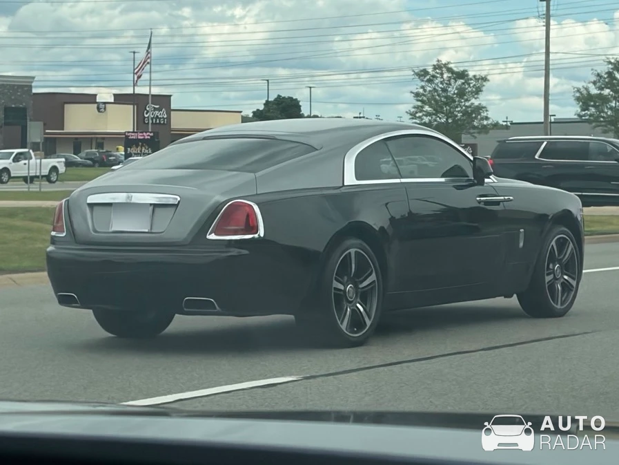 Rolls-Royce Wraith spotted in Sterling Heights