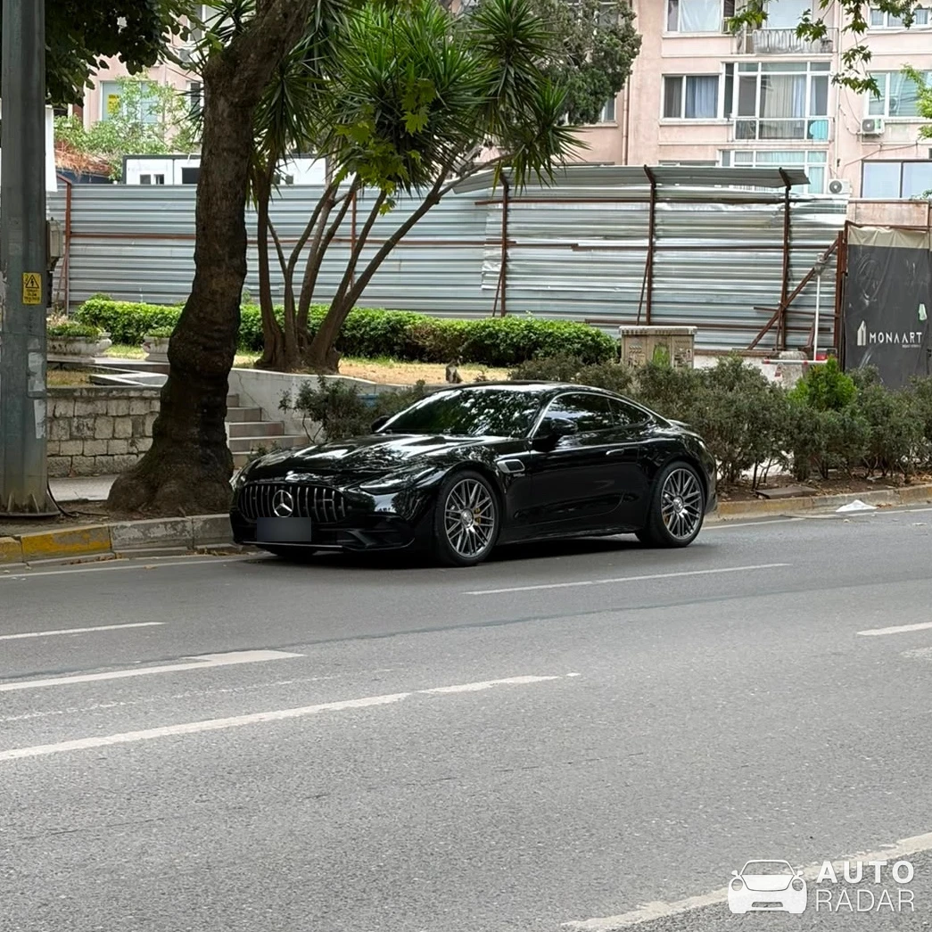 Mercedes-AMG GT 43 spotted in Kadıköy