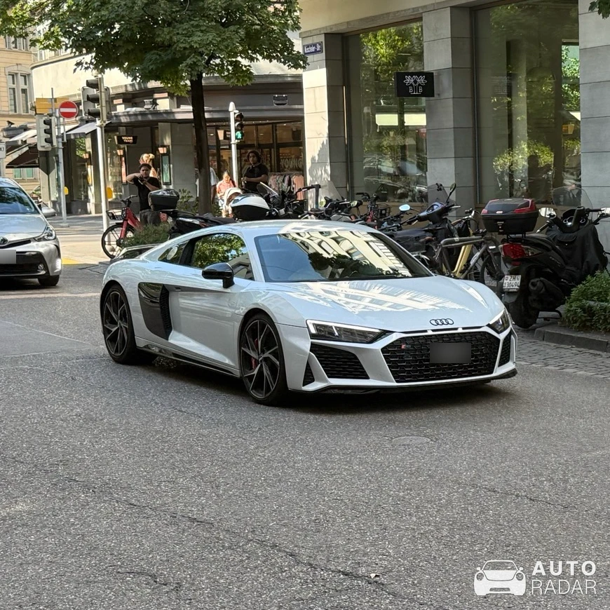 Audi R8 V10 Performance 2019 spotted in Zürich