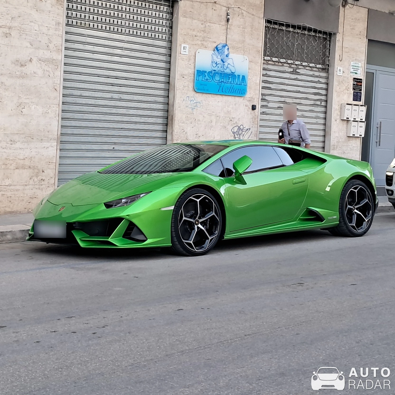 Lamborghini Huracán LP640-4 EVO spotted in Trani