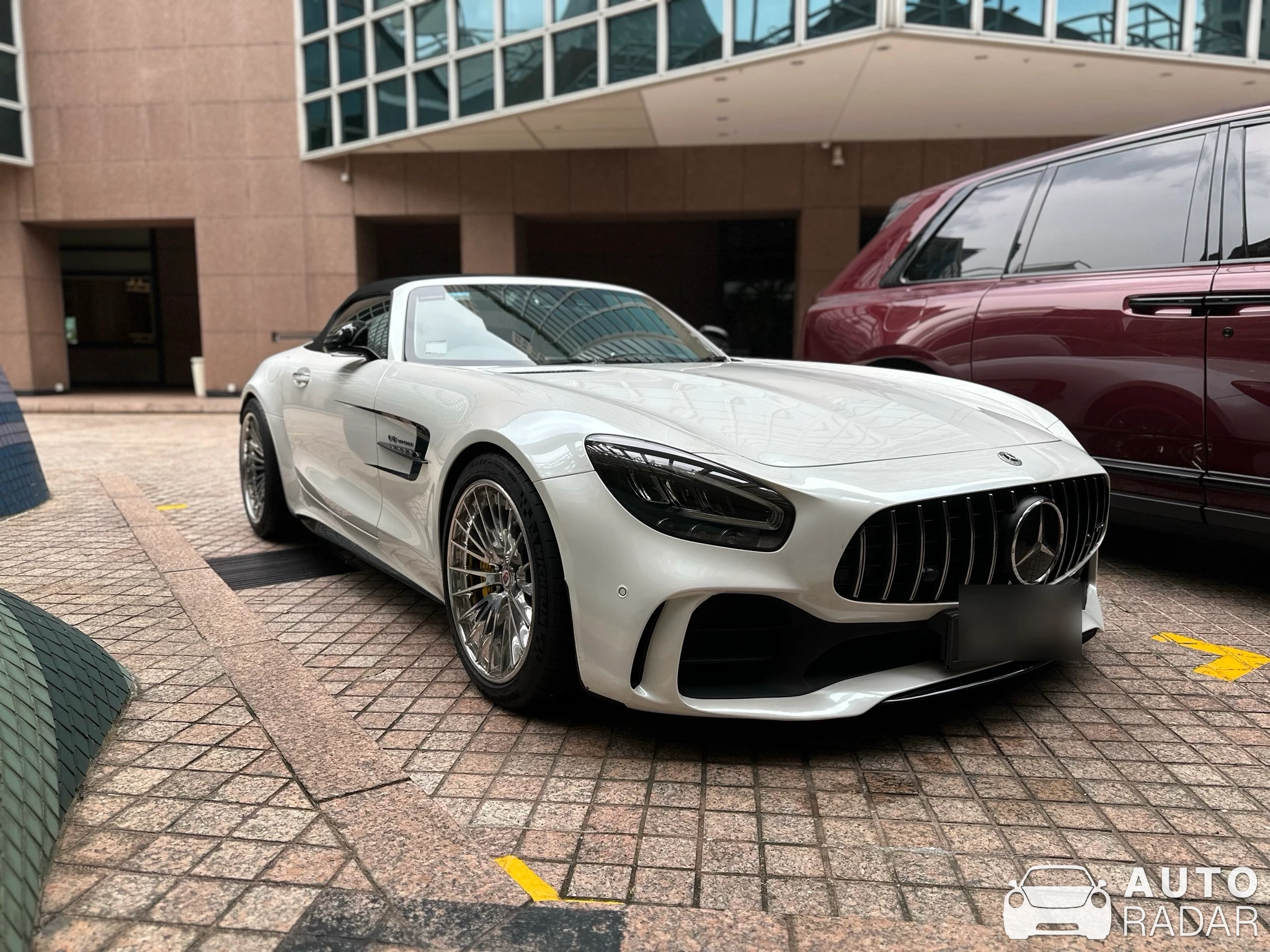 Mercedes-AMG GT R Roadster R190 spotted in Singapore