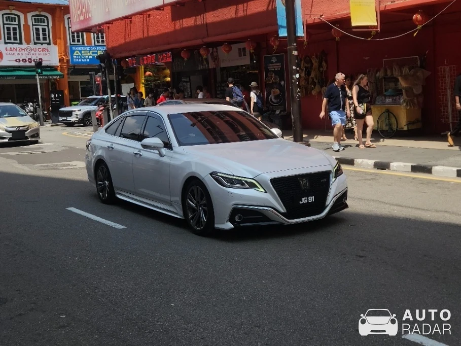 Toyota Crown spotted in Kuala Lumpur