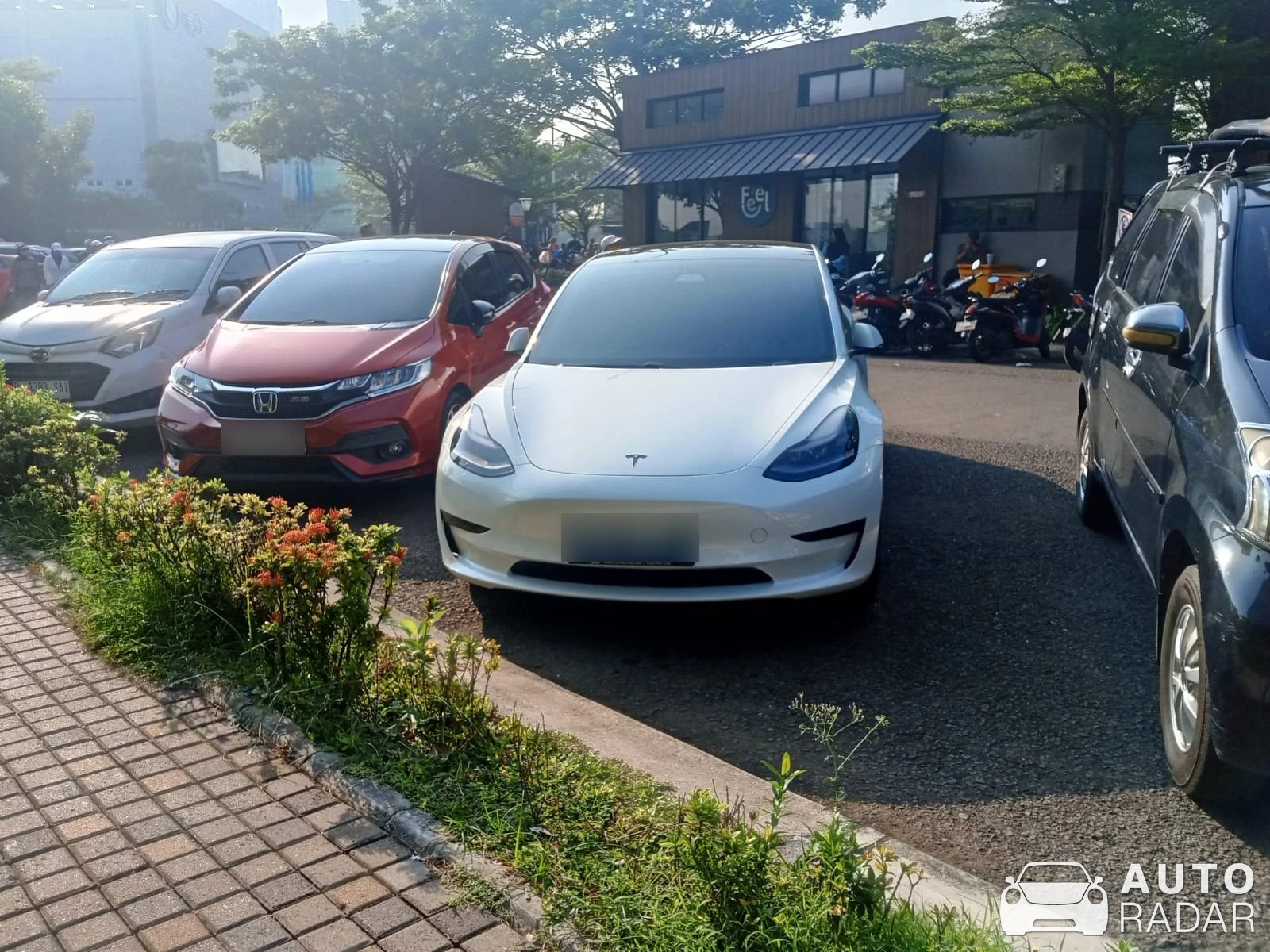 Tesla Model 3 spotted in Bekasi