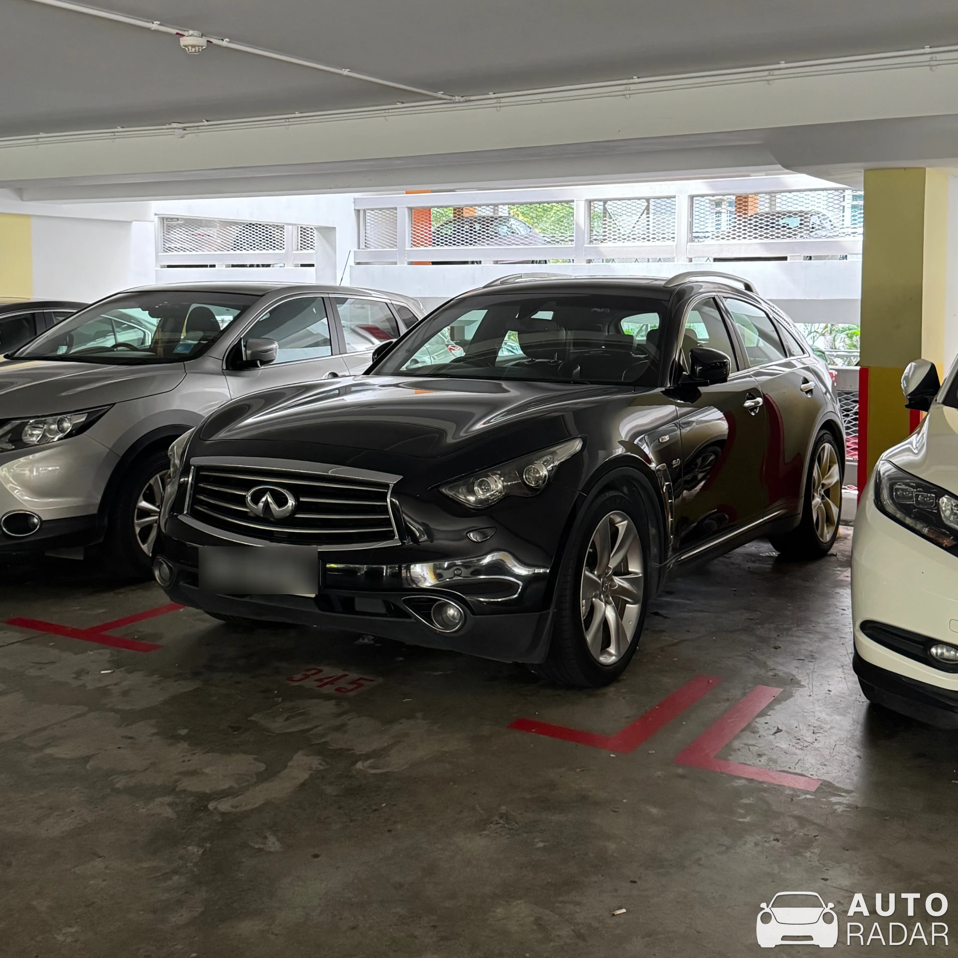 Infiniti FX50S spotted in Singapore