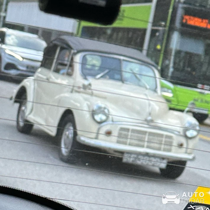 Morris Minor Convertible spotted in Singapore