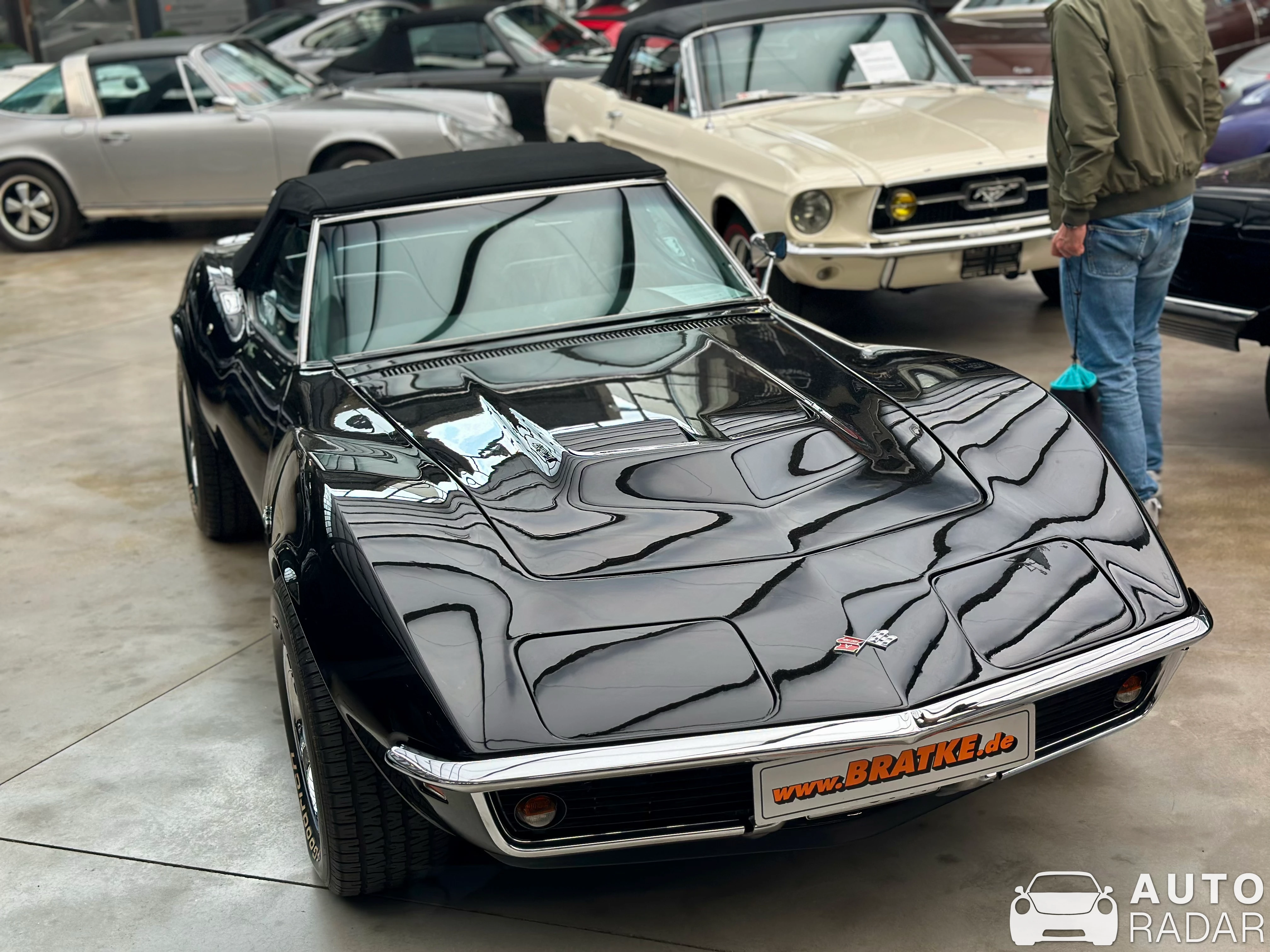 Chevrolet Corvette C3 Stingray Convertible spotted in Düsseldorf