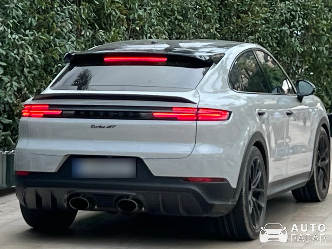 Porsche Cayenne spotted in Monaco