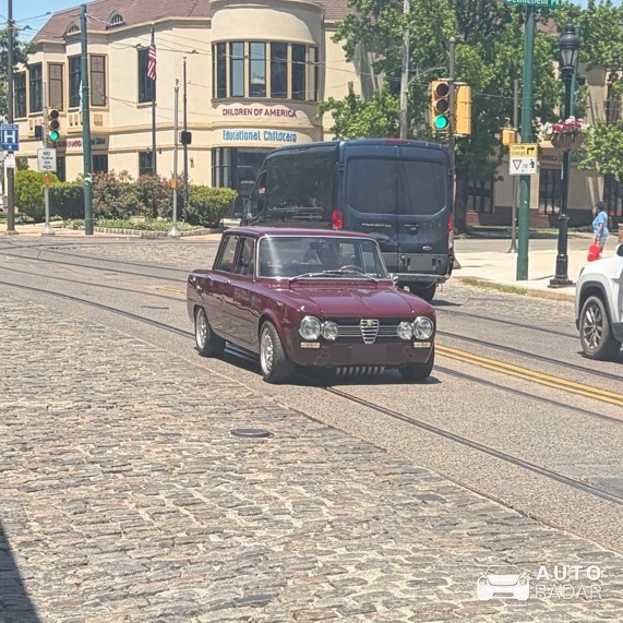 Alfa Romeo Giulia Super spotted in Philadelphia