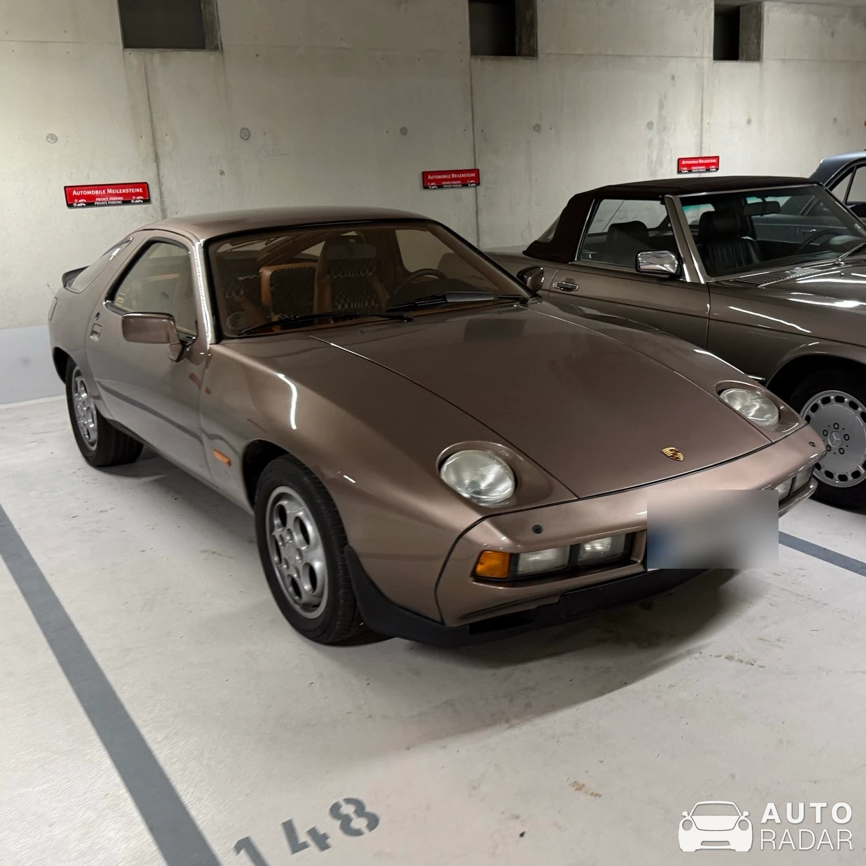 Porsche 928 S spotted in München