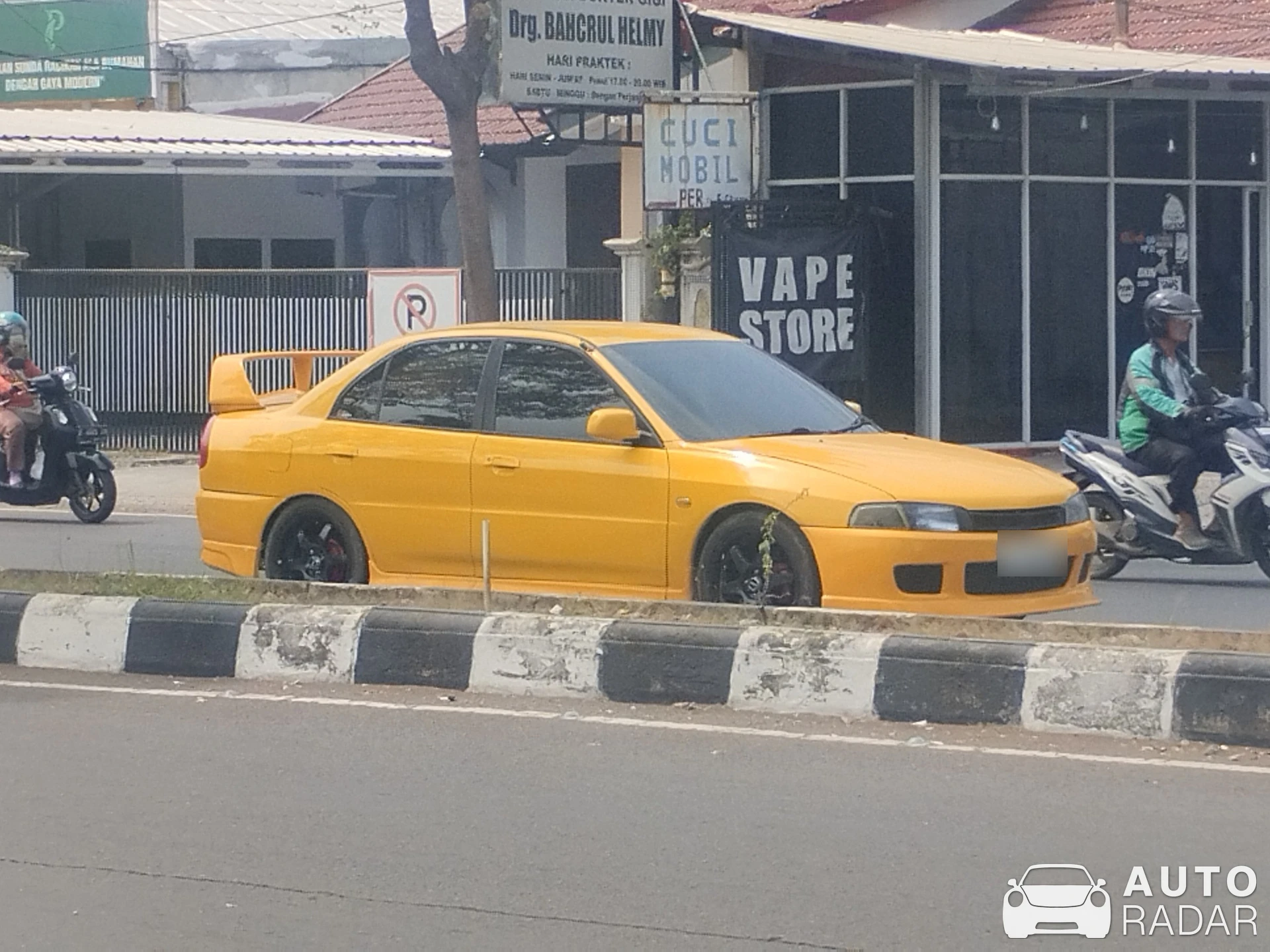 Mitsubishi Lancer Evolution IV spotted in Cirebon