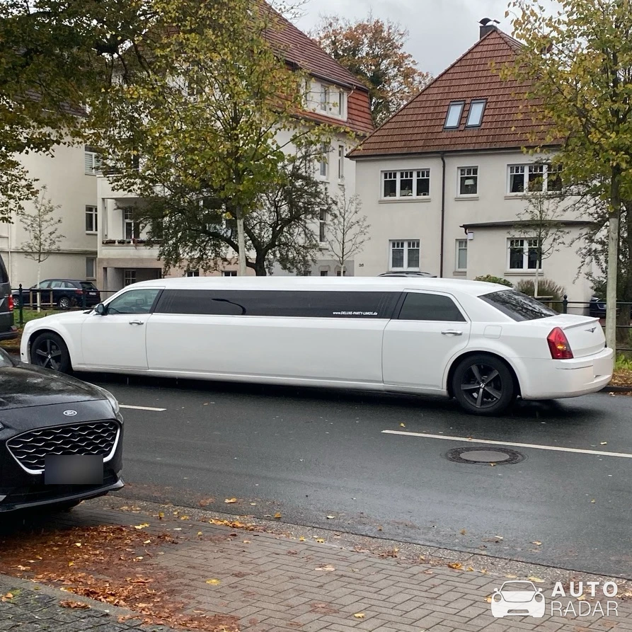 Chrysler 300C spotted in Oldenburg