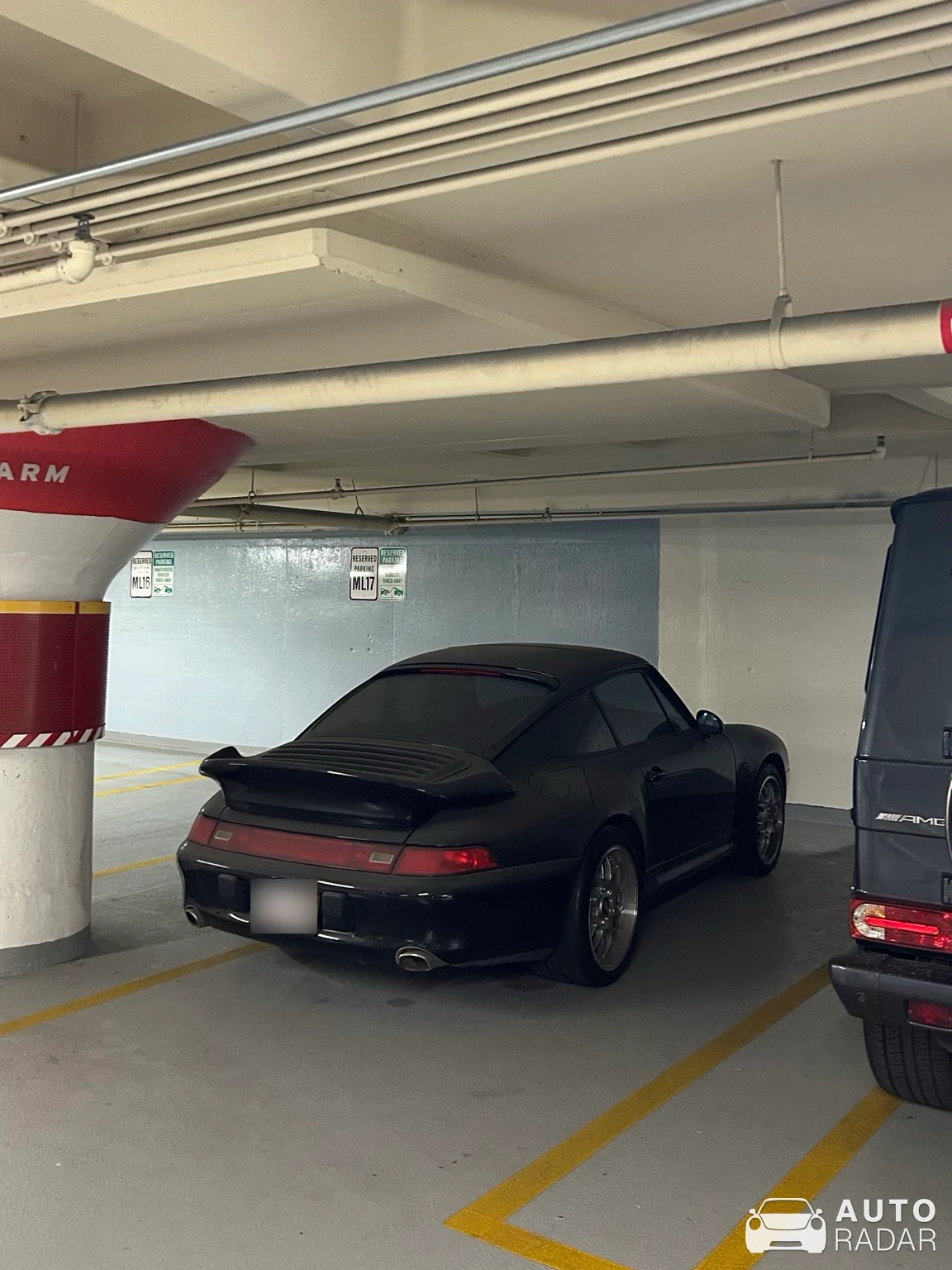 Porsche 993 Turbo spotted in Boston