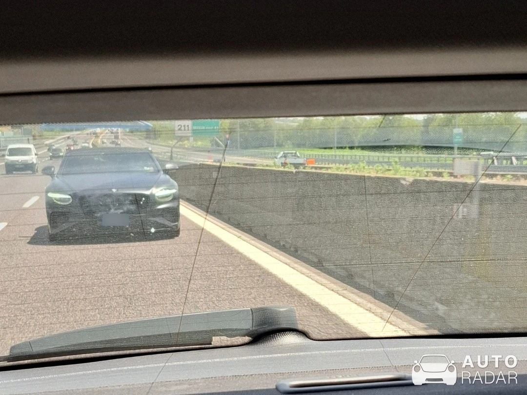 Bentley Continental GT spotted in Covo