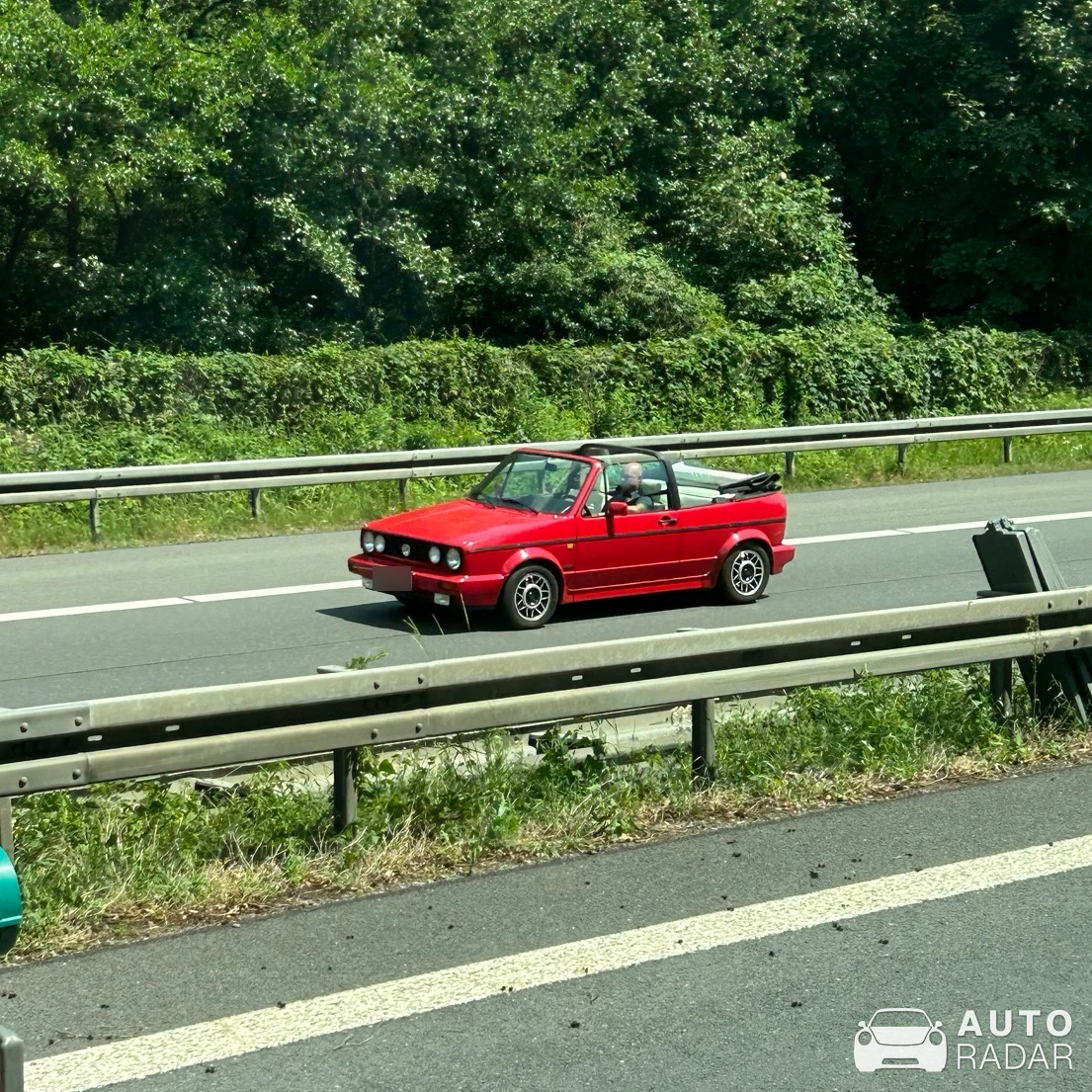 Volkswagen Golf Cabriolet MkI spotted in Radeburg