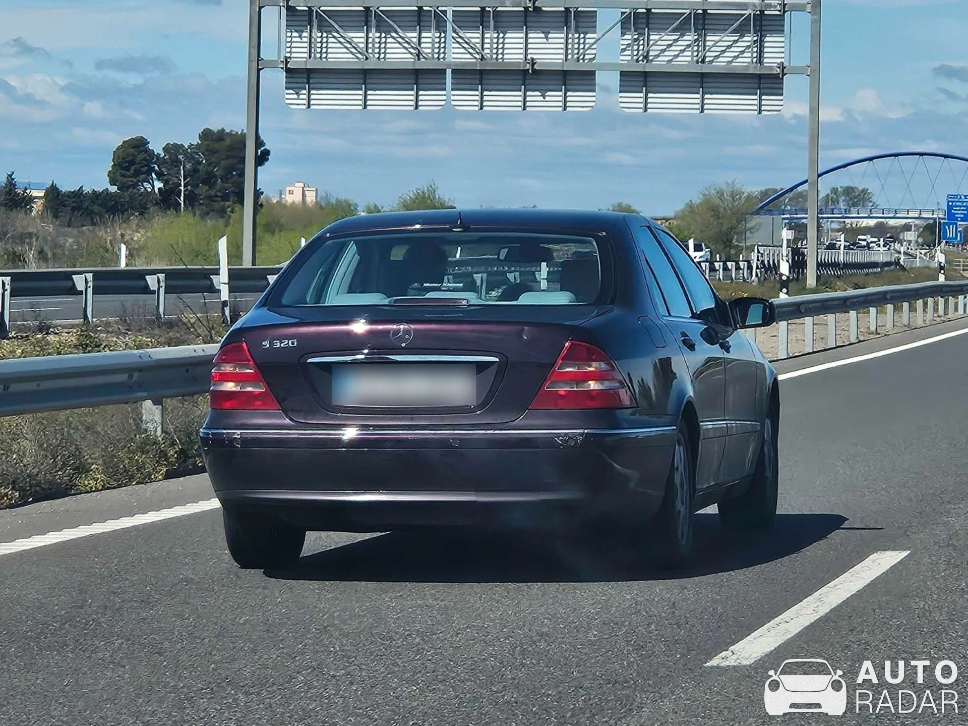 Mercedes-Benz S-Klasse W220 spotted in Zaragoza