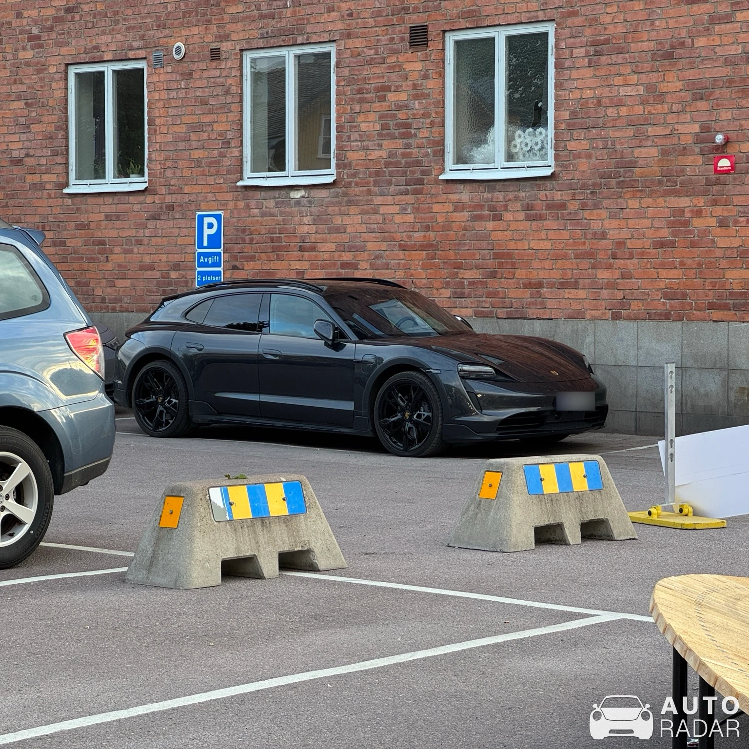 Porsche Taycan 4 Cross Turismo spotted in Karlstad