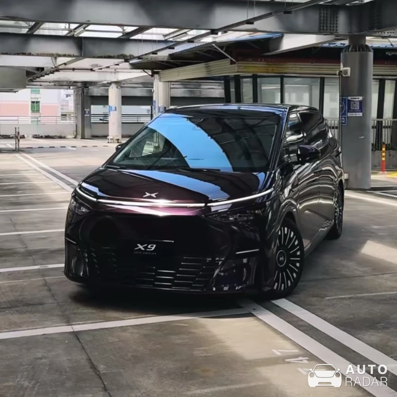 Xpeng X9 spotted