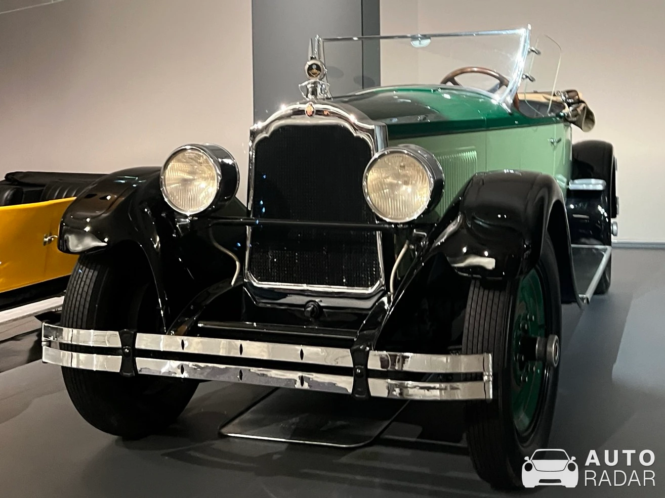 Auburn 851 Speedster spotted in Monaco