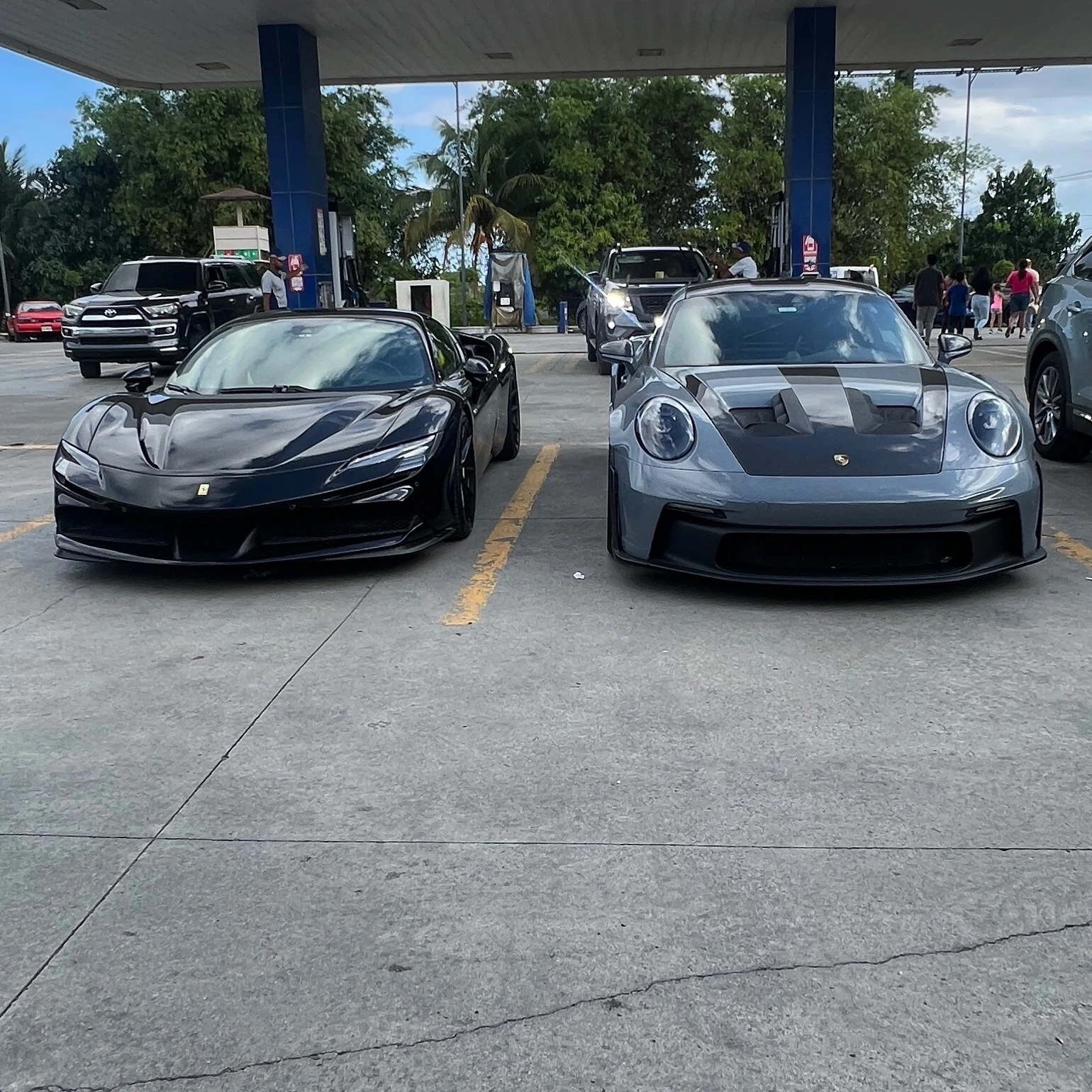 Ferrari SF90 Stradale spotted in Santiago de los Caballeros, Dominican Republic