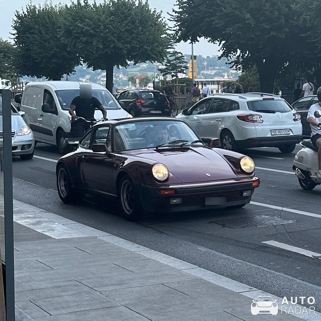 Porsche 911 spotted in Genève, Switzerland