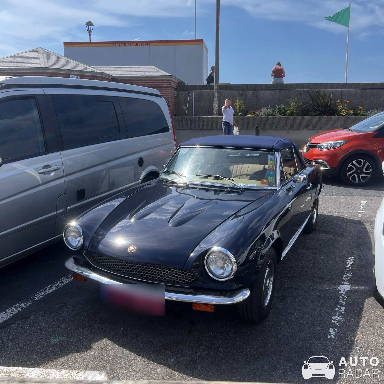 Fiat 124 Sport Spider spotted in Étretat