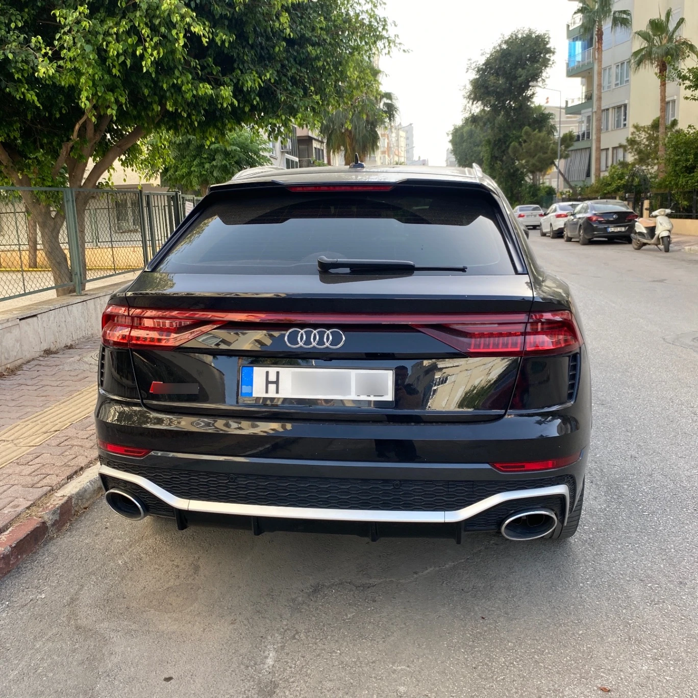 AUDİ RS Q8 spotted in Muratpaşa, Türkiye