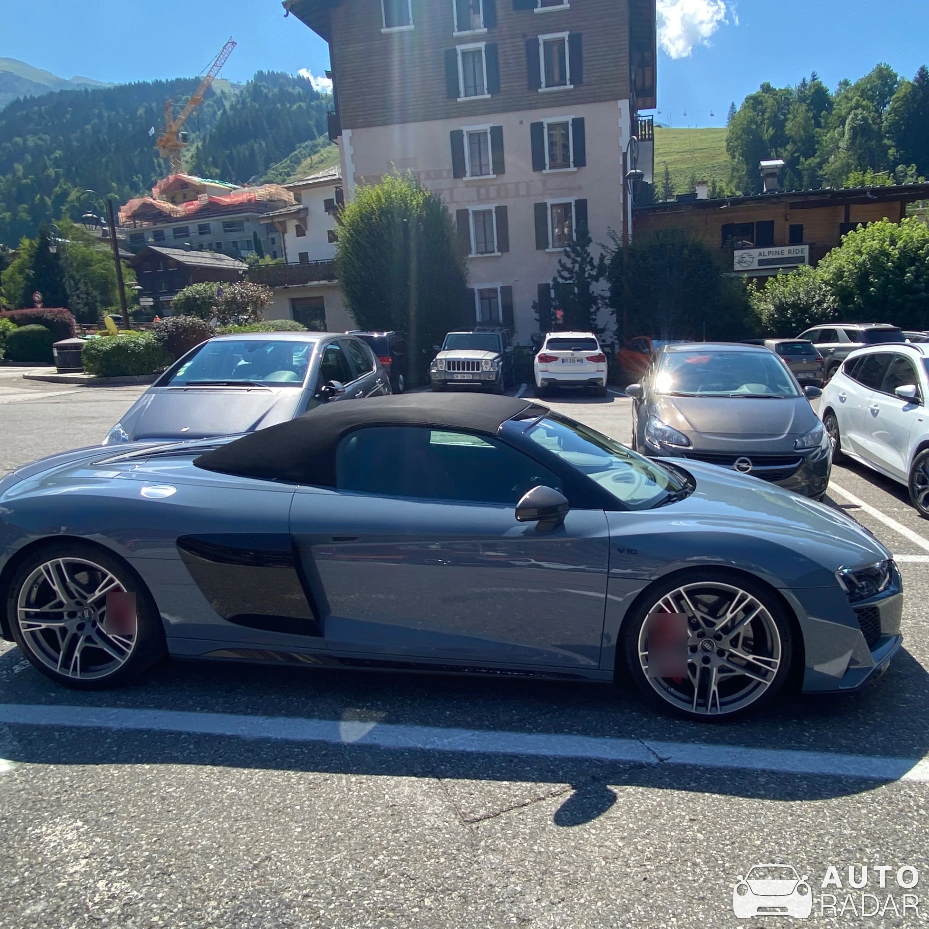 Audi R8 V10 Spyder spotted in La Clusaz, France