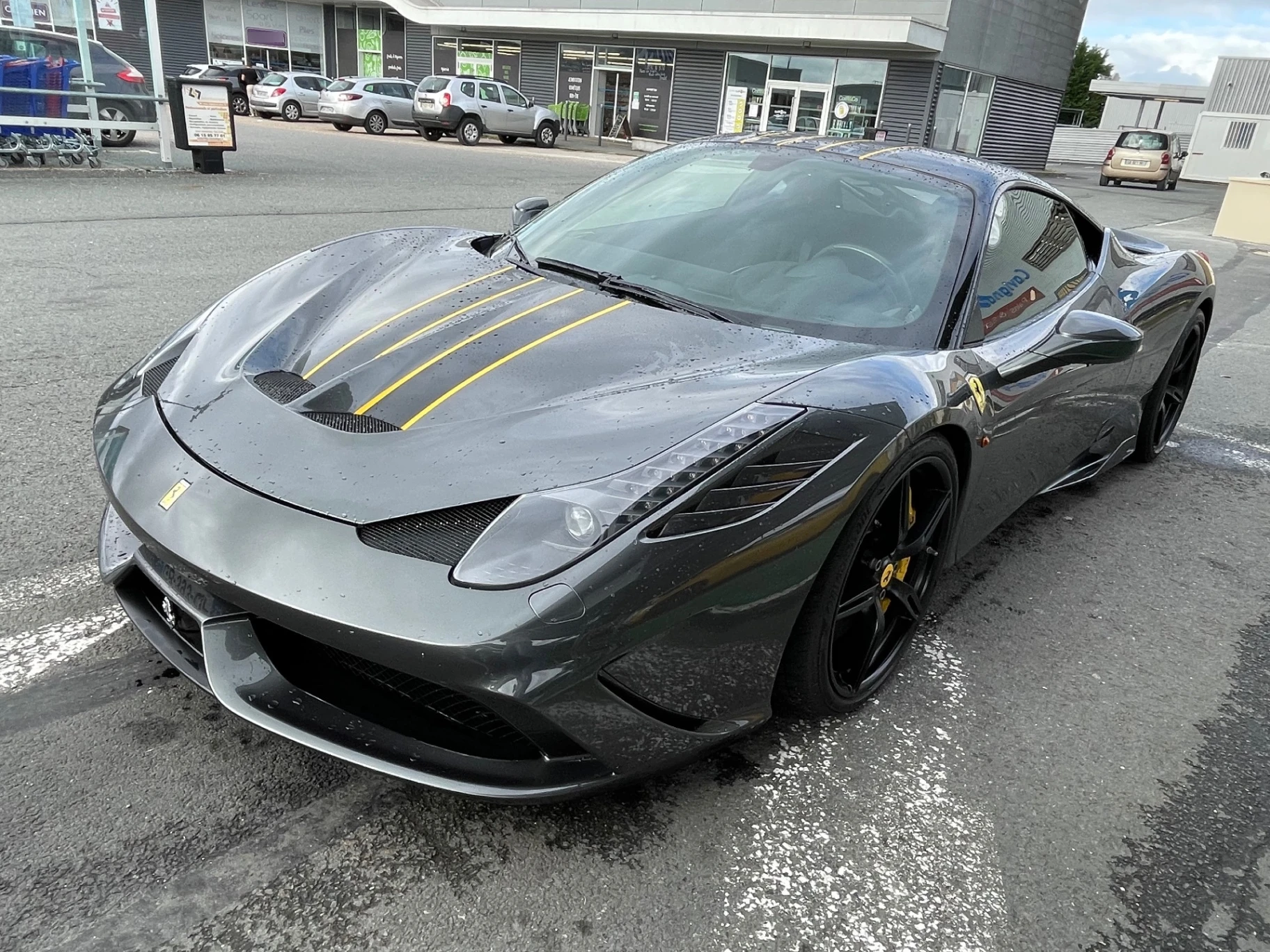Ferrari 458 Speciale spotted in Cavignac, France