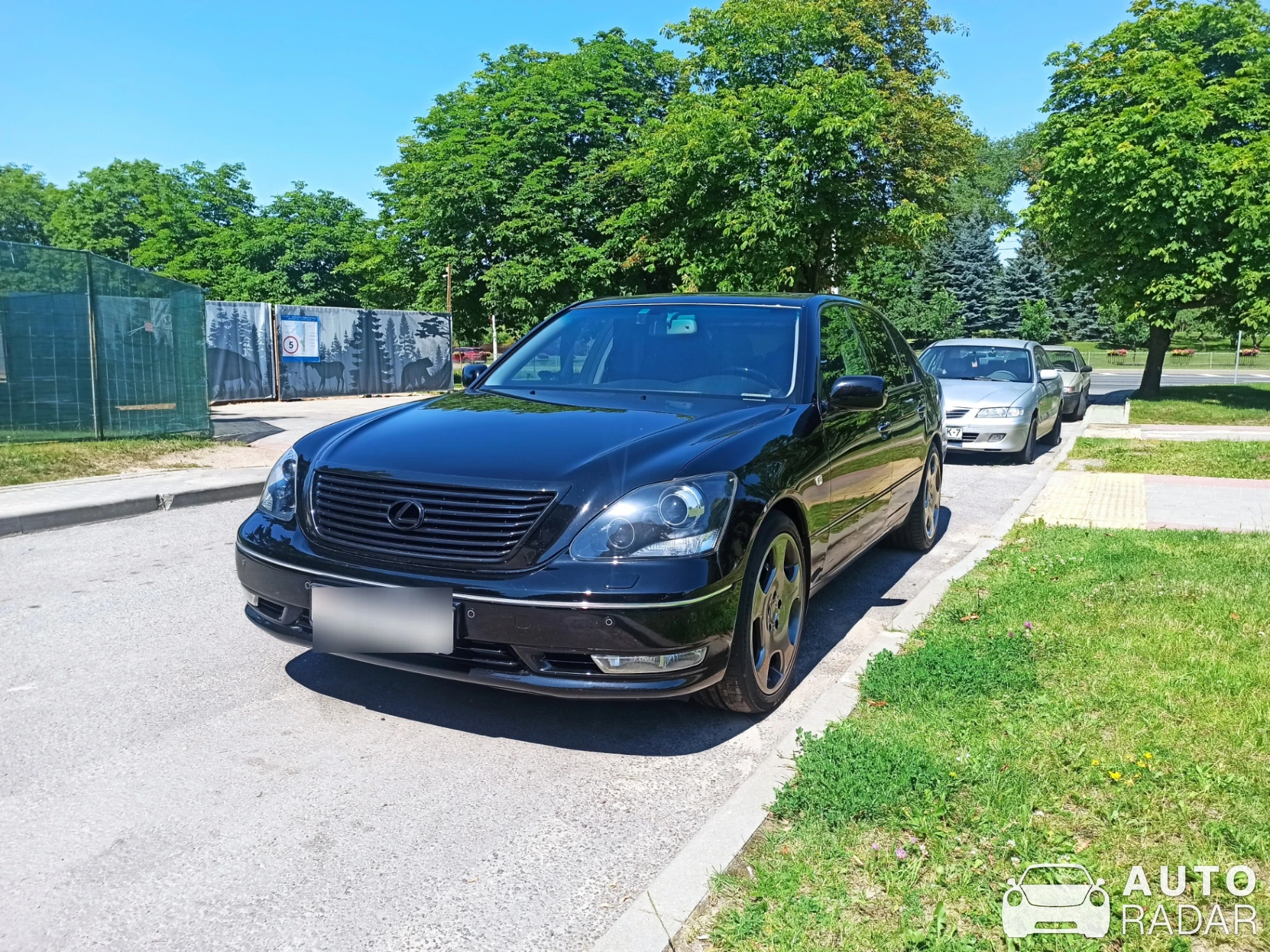 Lexus LS 430 spotted in Minsk, Belarus