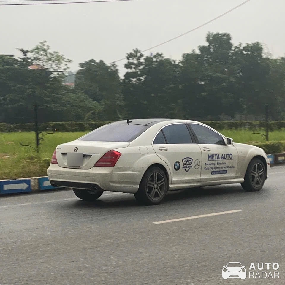 Mercedes-Benz S 63 AMG W221 spotted in Vĩnh Phúc