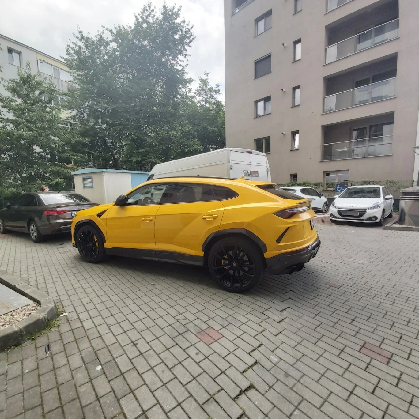 Lamborghini Urus spotted in Pitești, Romania