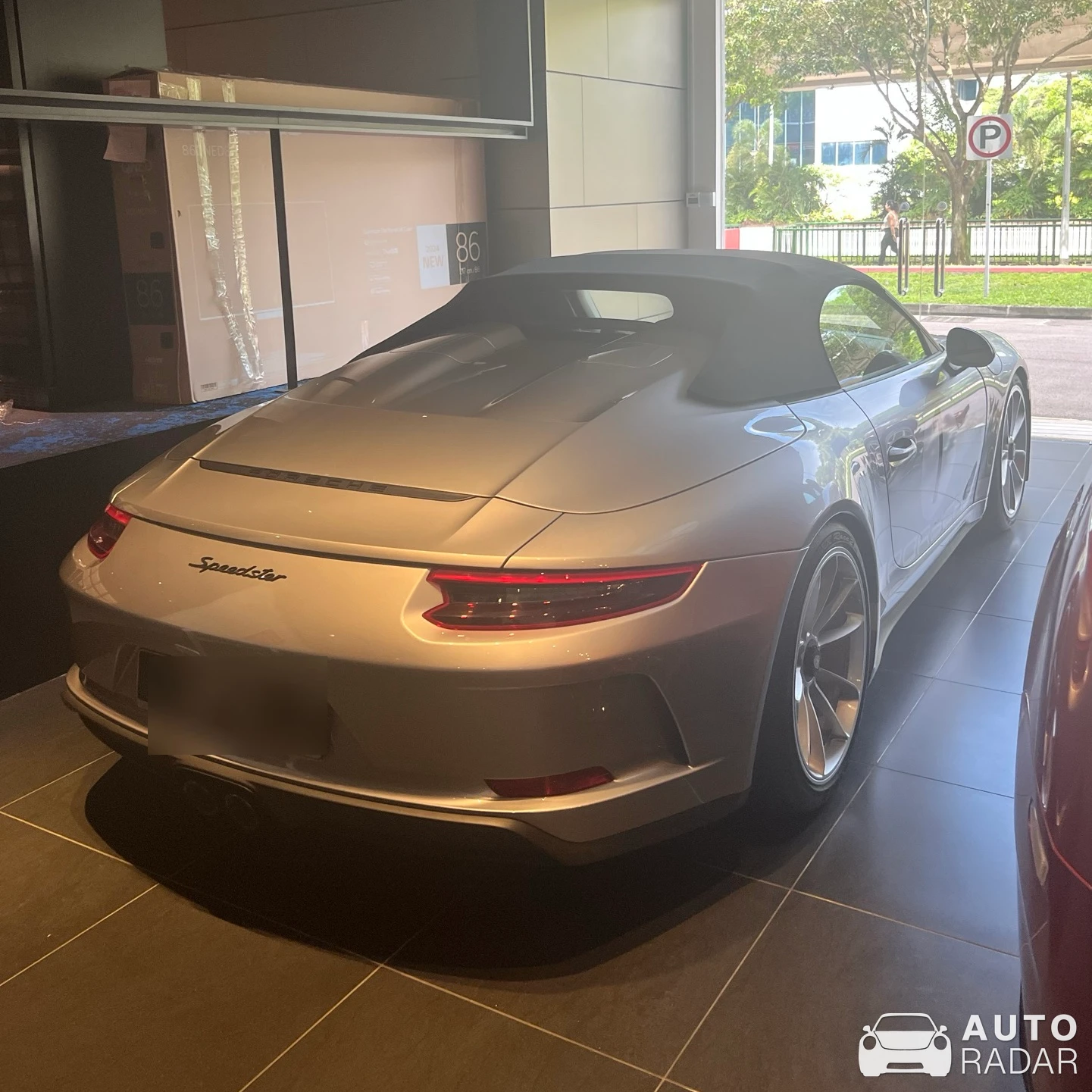 Porsche 991 Speedster Heritage Package spotted in Singapore