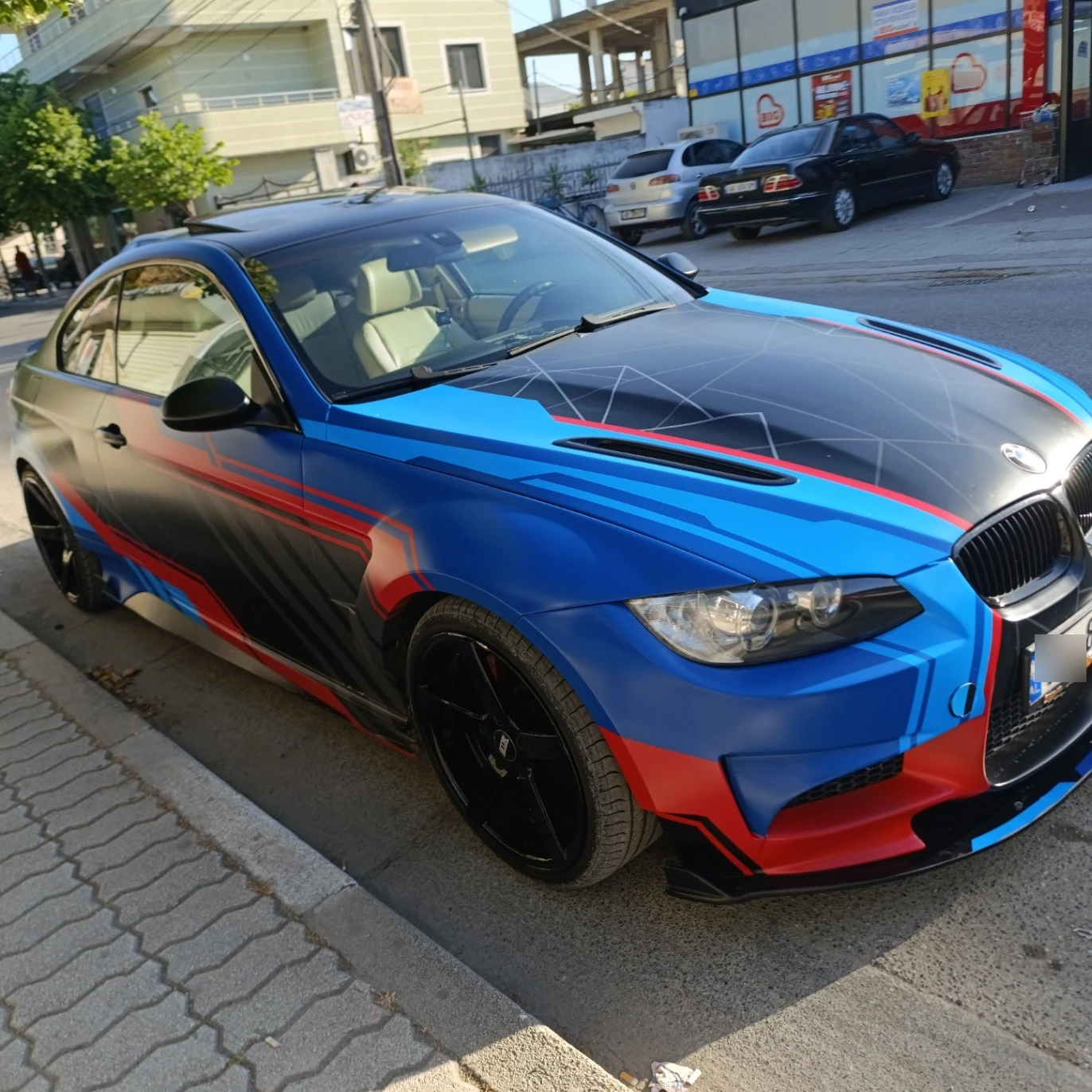 BMW M3 E92 Coupé spotted in Sukth, Shqipëria