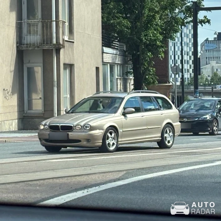 Jaguar X-TYPE spotted in Helsinki