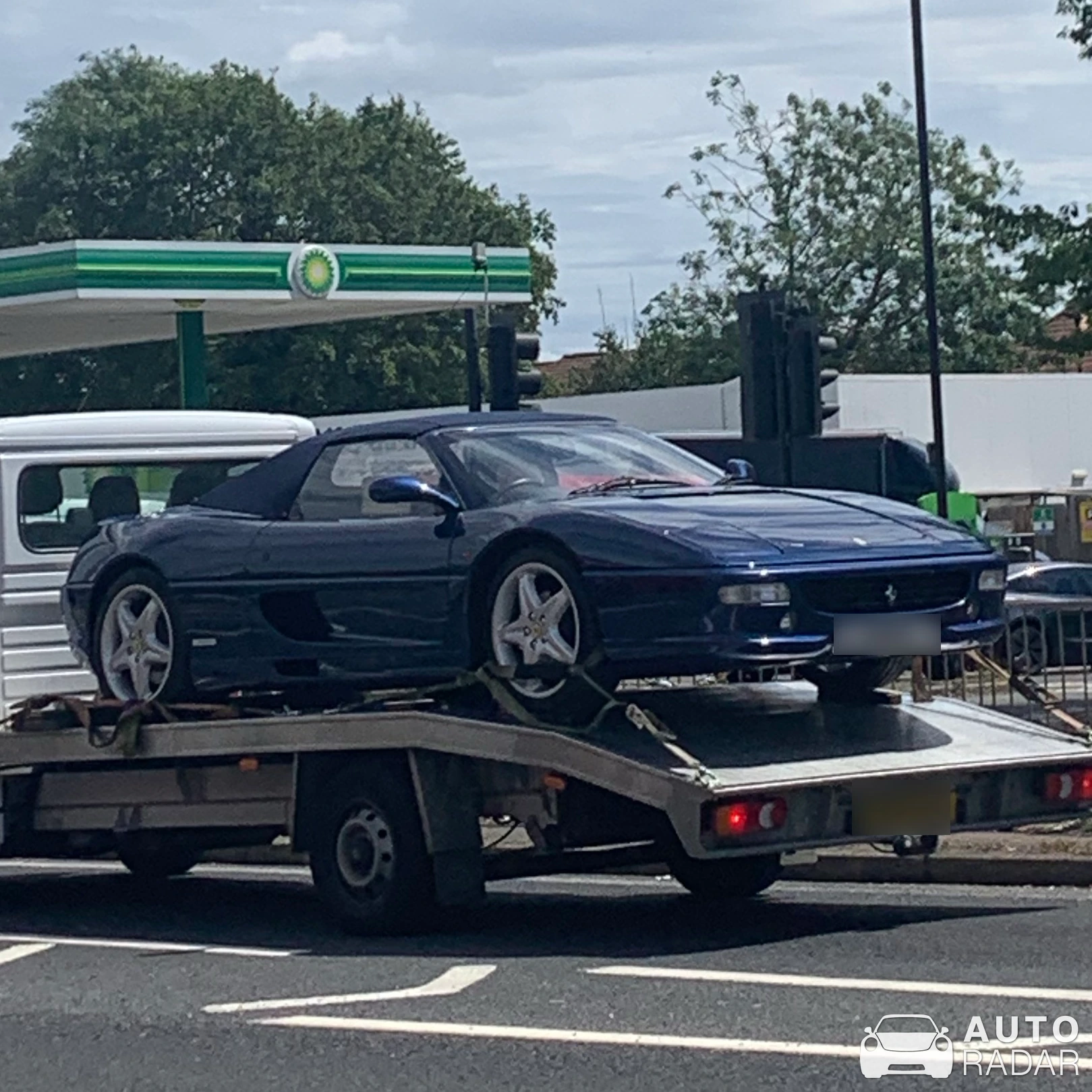 Ferrari F355 Spider spotted in Hounslow