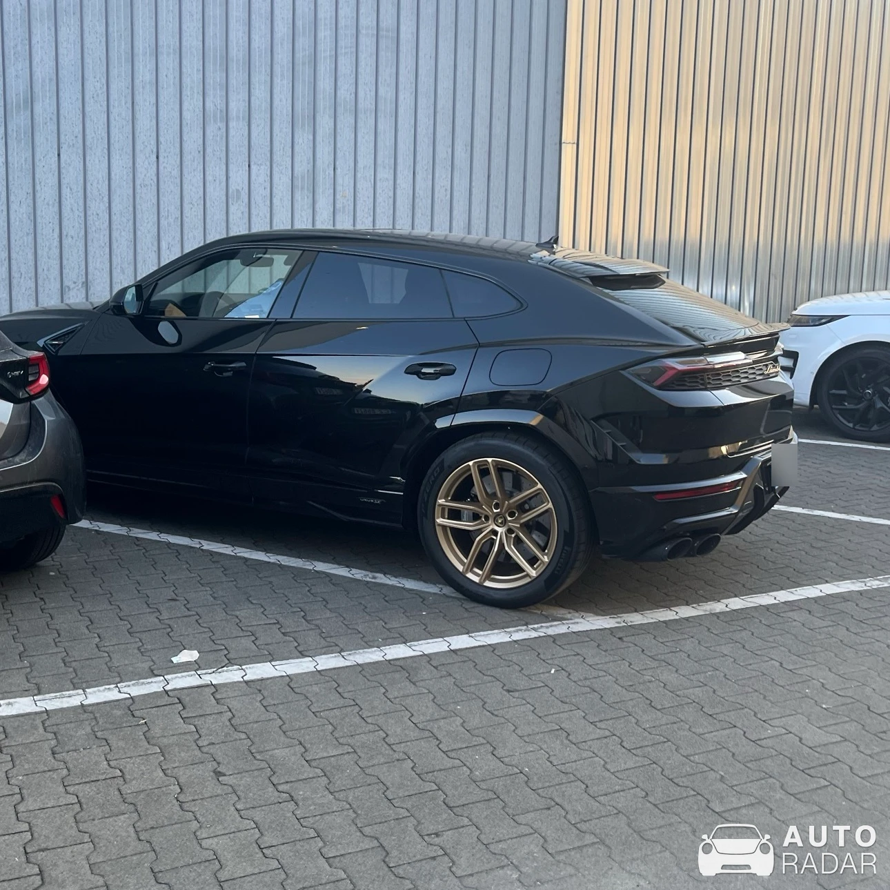 Lamborghini Urus SE spotted in Castano Primo