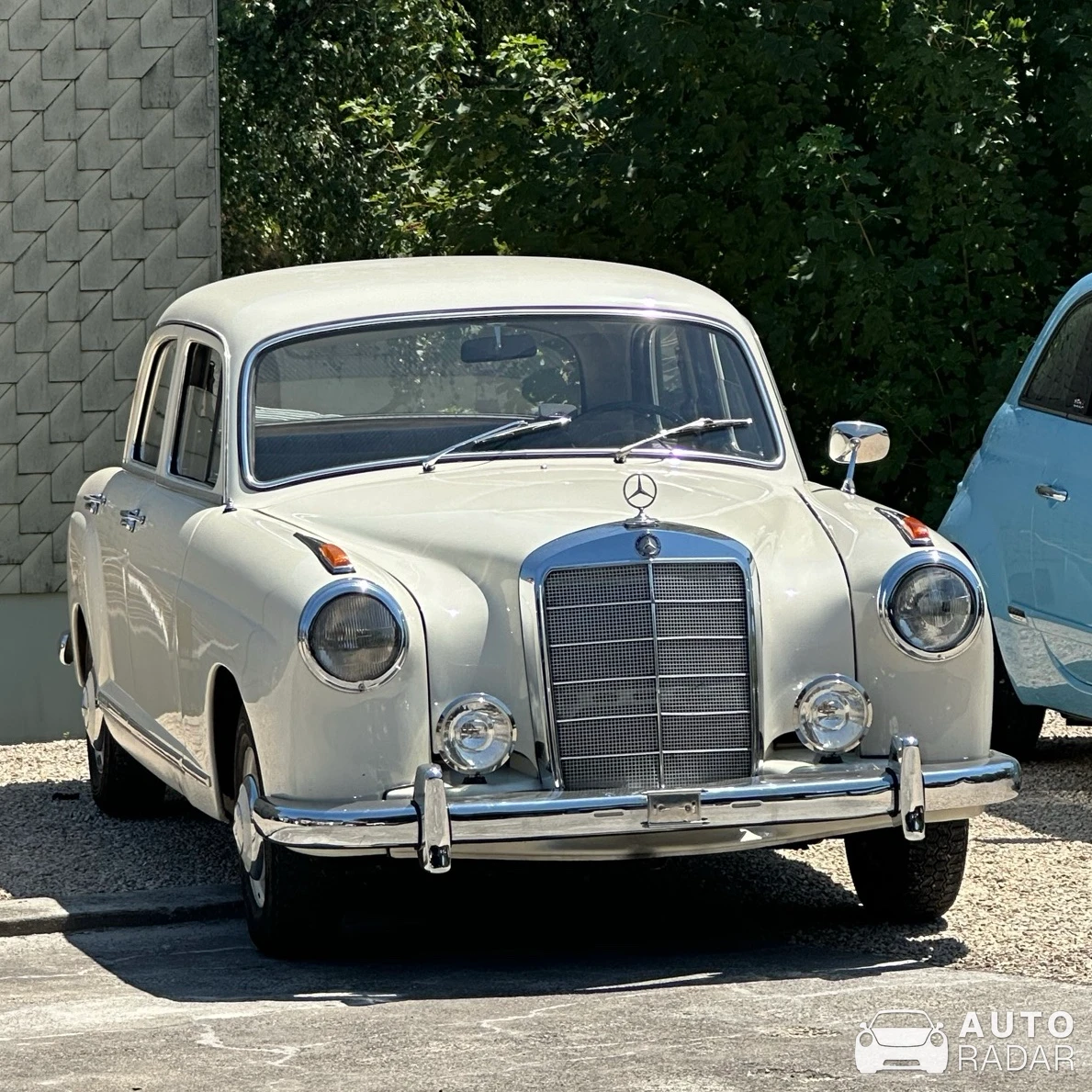 Mercedes-Benz W121 Ponton spotted in Oberweningen