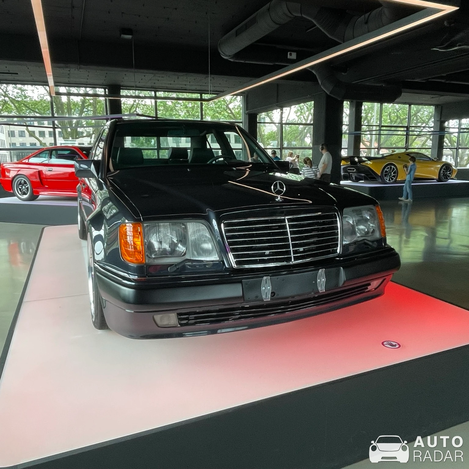 Mercedes-Benz 300E W123 spotted in Dortmund