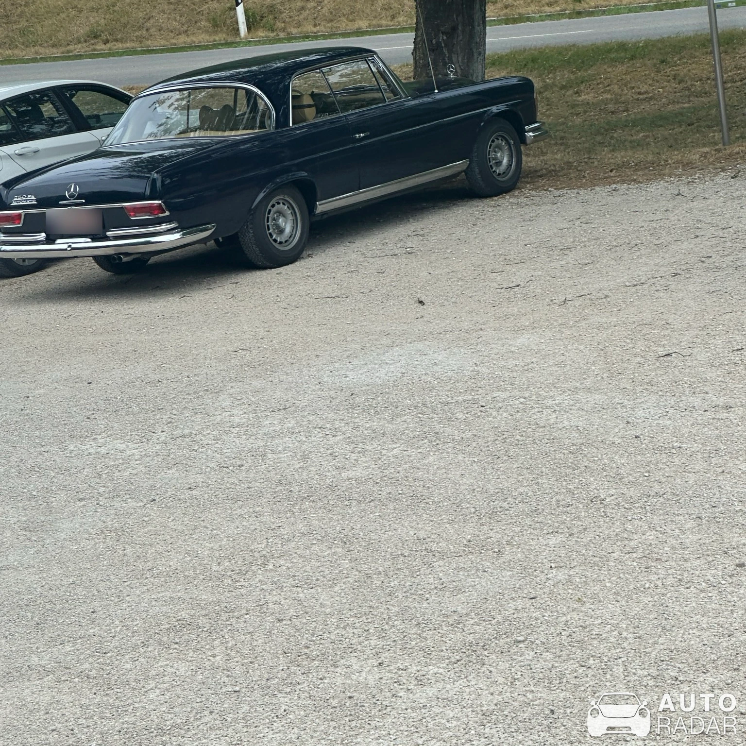Mercedes-Benz 280 SE spotted in Gomadingen